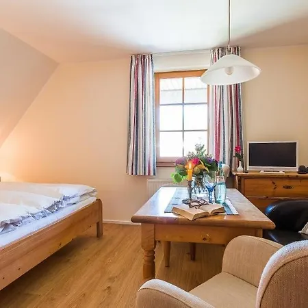 Haus Am Bodden 01 Ahrenshoop