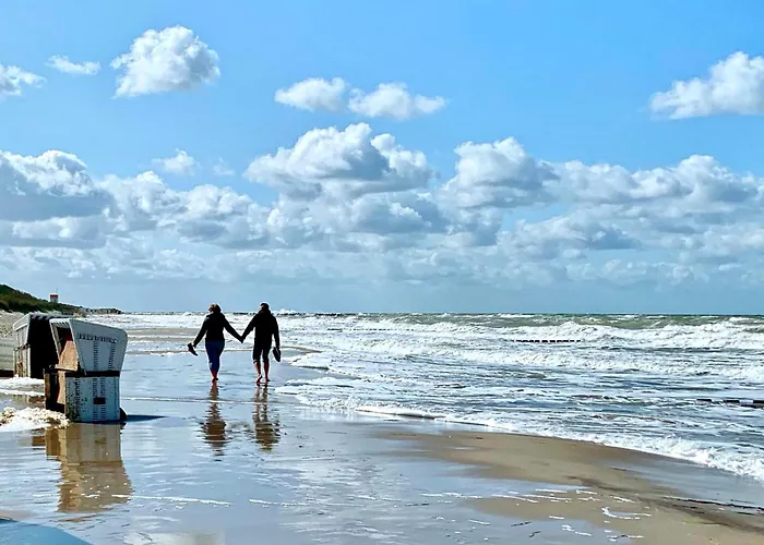 Haus Am Bodden 01 * Ahrenshoop